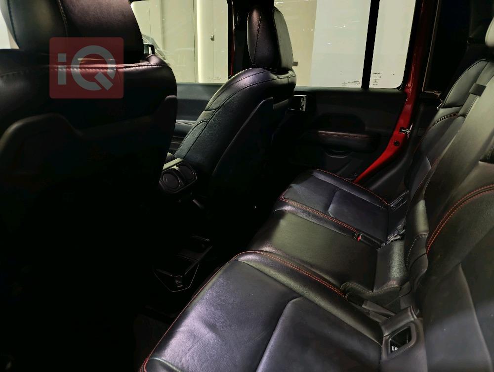 جيب جلاديتور